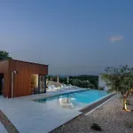 Villa Manatis Mit Pool *
