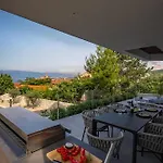 Manatis Mit Pool Villa Vrbnik (Primorje-Gorski Kotar)