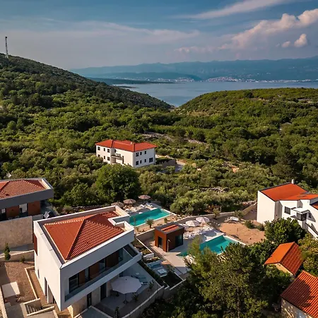 Manatis Mit Pool Vila Vrbnik (Primorje-Gorski Kotar)