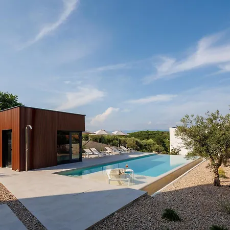 Manatis Mit Pool 빌라