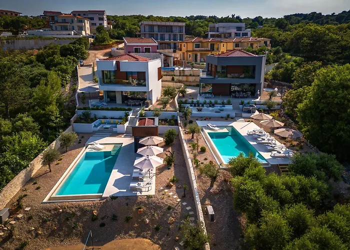 Manatis Mit Pool * Vrbnik (Primorje-Gorski Kotar)