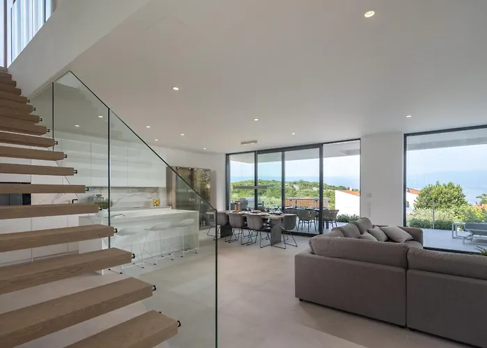 Manatis Mit Pool Vila *