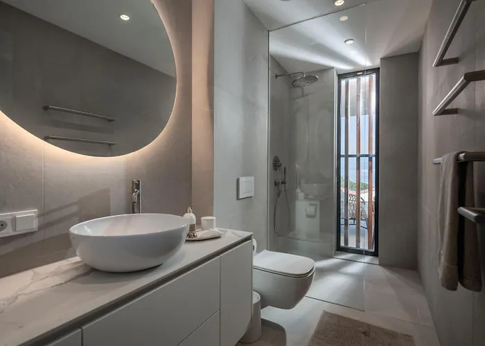 Manatis Mit Pool Vrbnik (Primorje-Gorski Kotar)