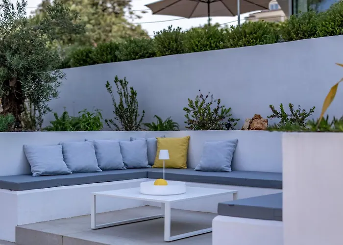 Manatis Mit Pool Βίλα