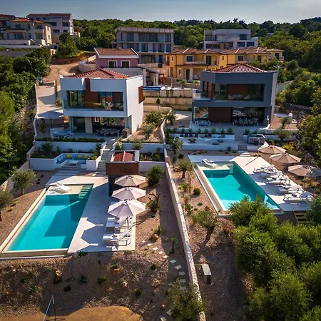 Manatis Mit Pool * Vrbnik (Primorje-Gorski Kotar)